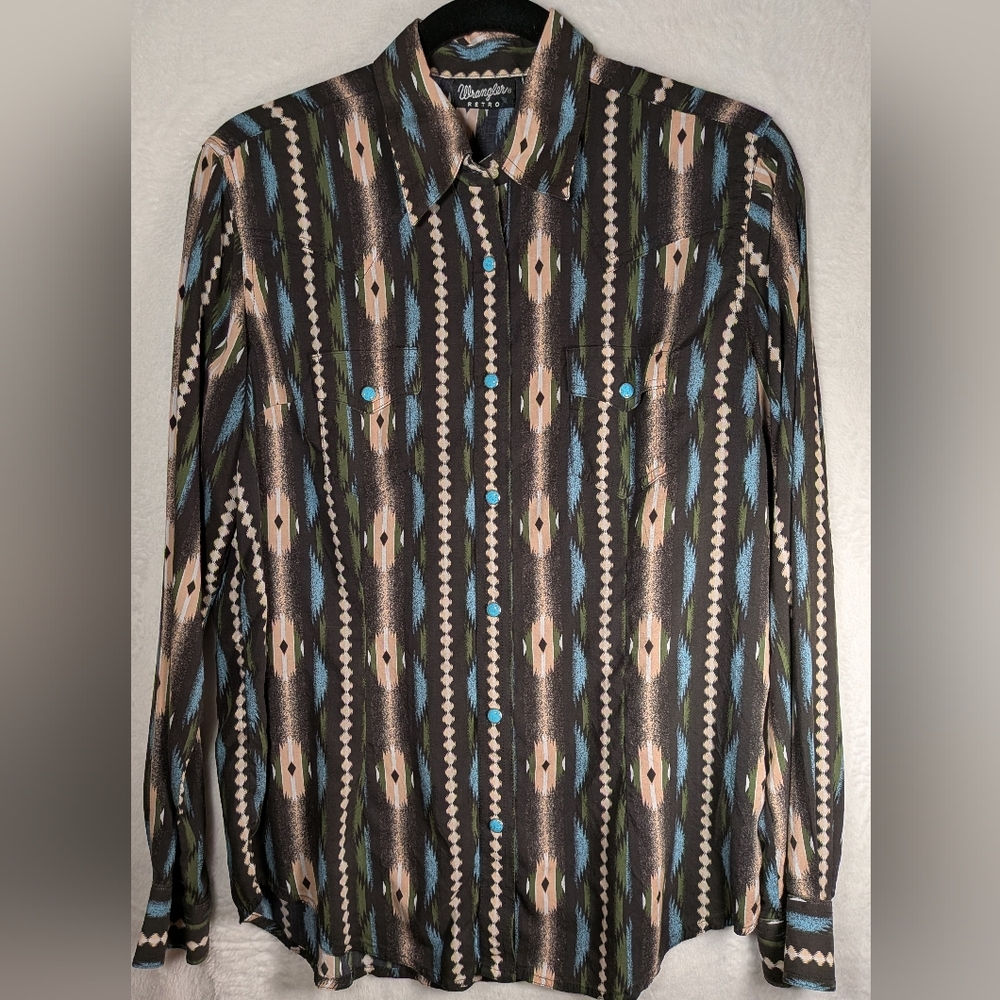Wrangler Retro Vintage Western Top with Turquoise Snap Buttons